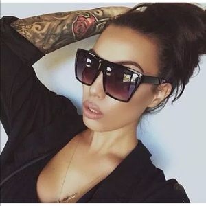 Oversized square Sunglasses